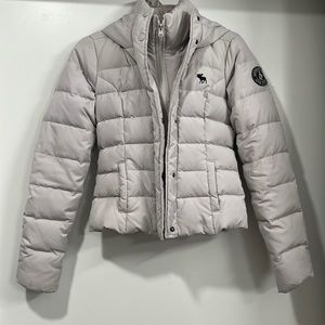 Abercrombie& Fitch women puffer